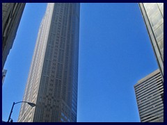 Downtown Loop 103 - 311 South Wacker, Sears Tower's neighbour